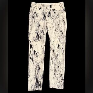 CALIA by Carrie Underwood Black and White Patterned Leggings